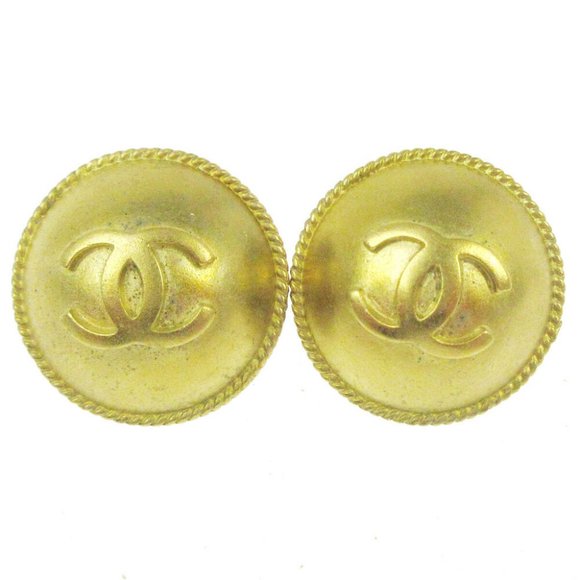 Authentic CHANEL CC Logos Button Motif Earrings Gold-Tone Clip-On - Picture 1 of 4